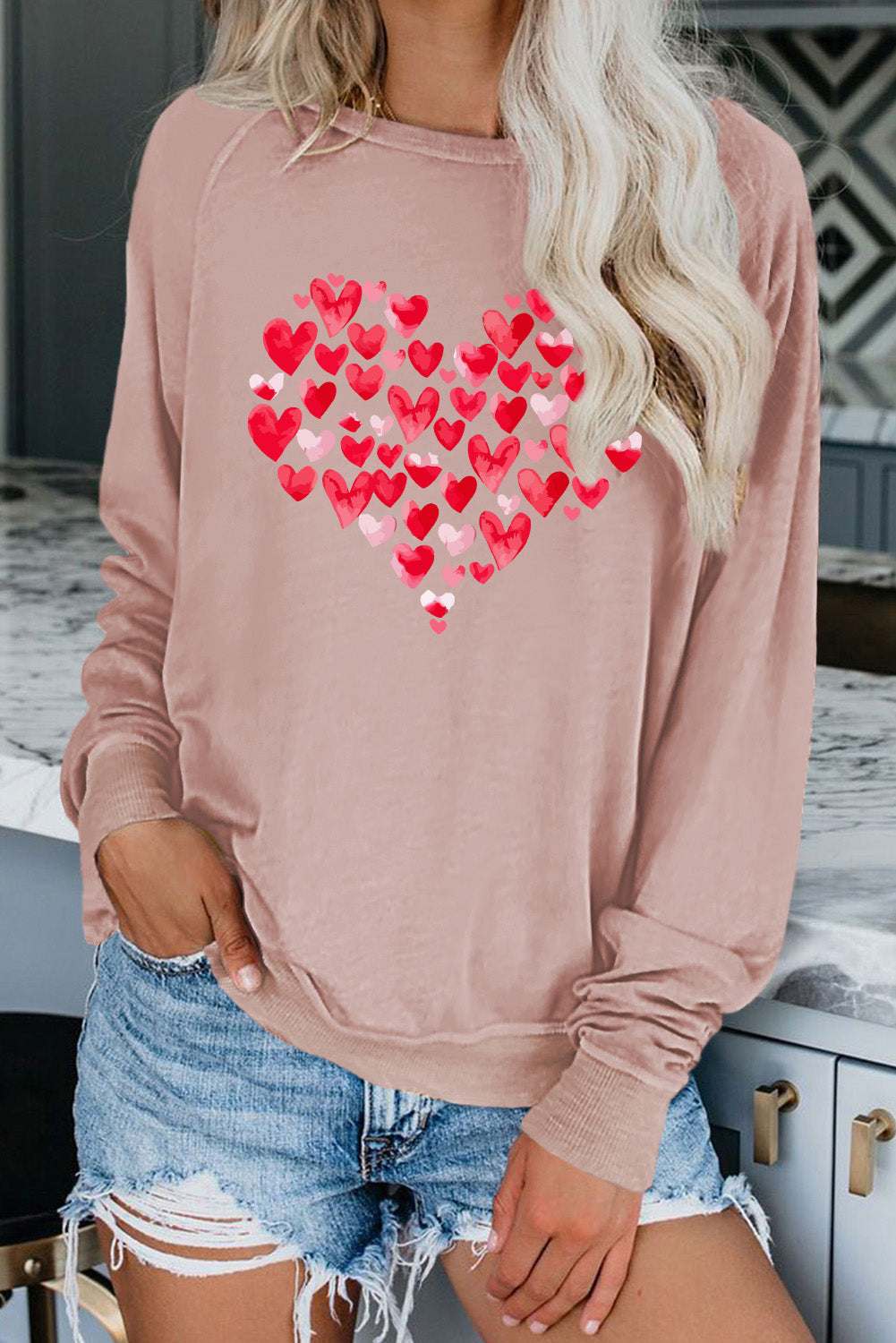 Pink Heart-shaped Print Crew Neck Long Sleeve Pullover Sweatshirt