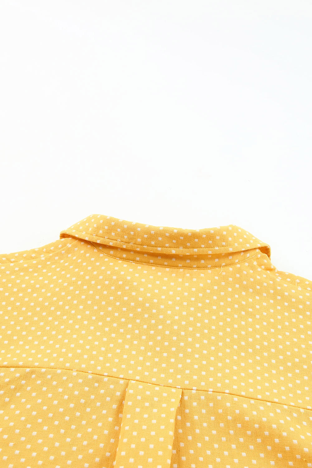 Camicia con stampa a pois a maniche corte arrotolata gialla