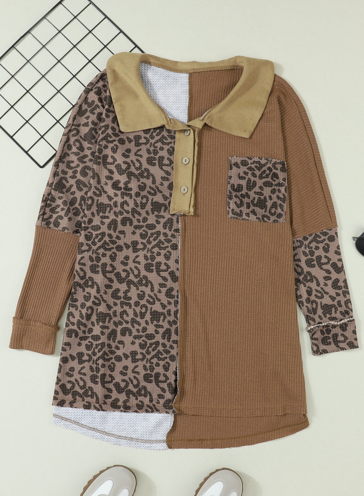 Khaki leopard patchwork pletena bluza s gumbima