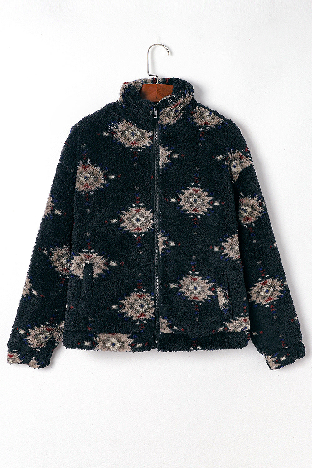 Črna šerpa jakna z azteškim vzorcem in ovratnikom z zadrgo