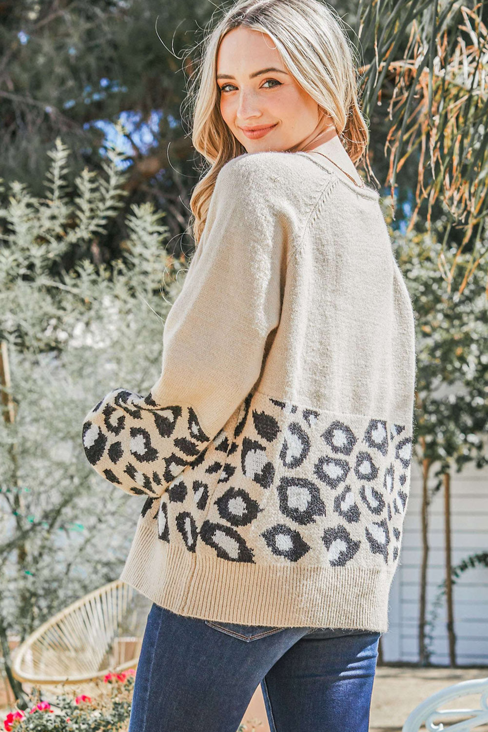 Pull tricoté à manches bouffantes et patchwork léopard kaki