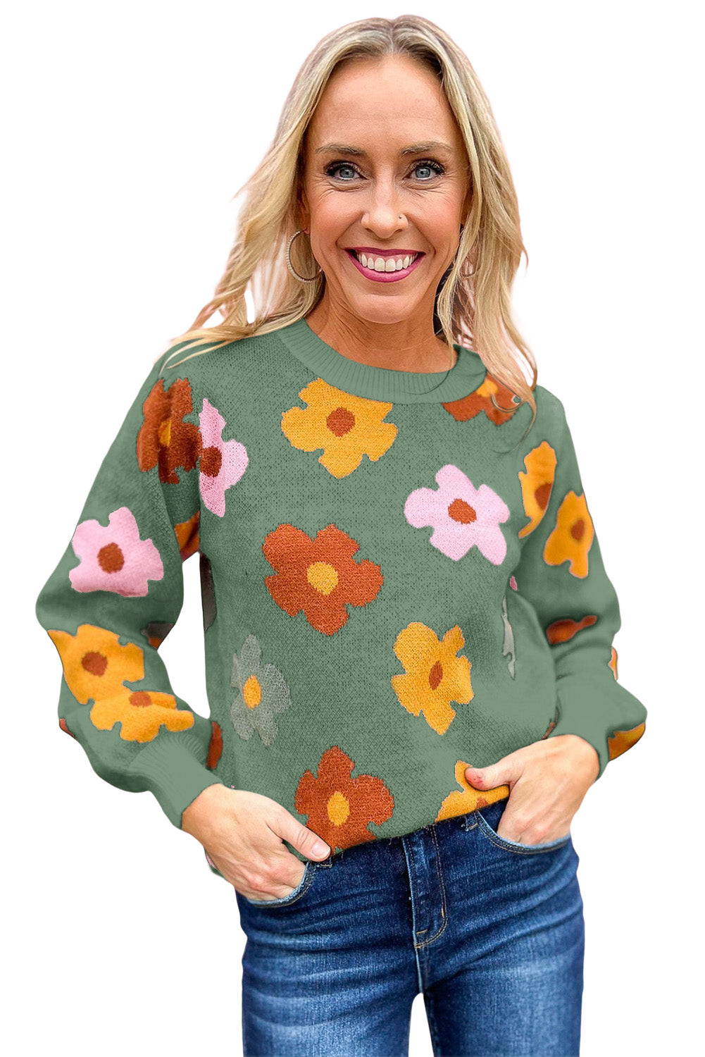 Pleteni pulover s rebrastim porubom i zelenim slatkim cvijetom