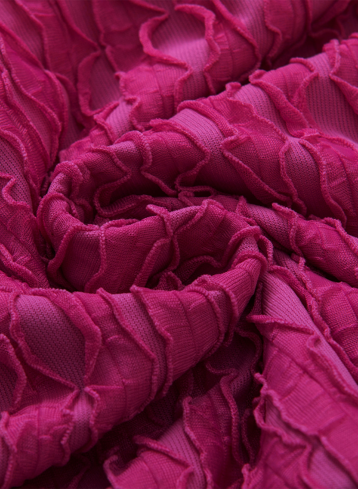 Strukturierte Bluse aus rosafarbener Spitze mit gespleißten Laternenärmeln und Rüschen