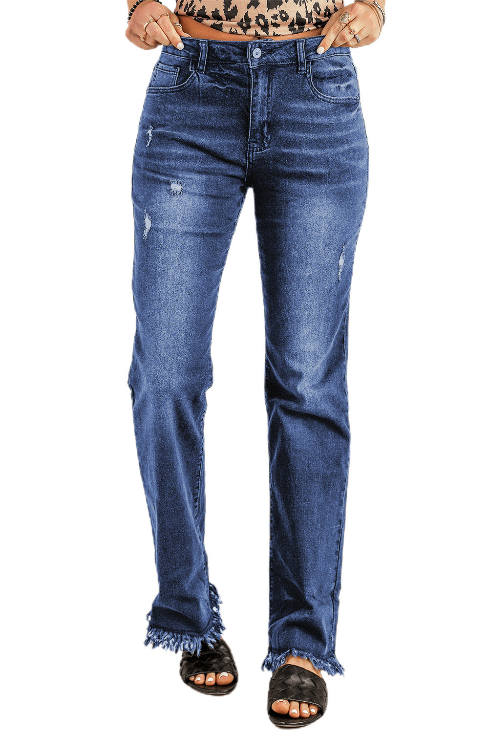 Blaue Jeans mit geradem Bein und ungesäumtem Saum