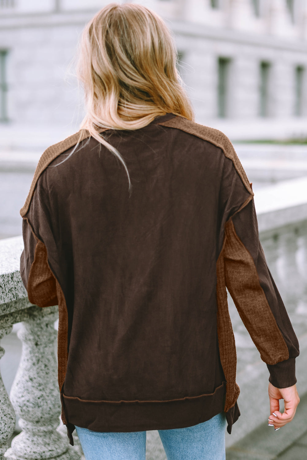 Haut oversize marron en tricot côtelé à coutures apparentes et patchwork