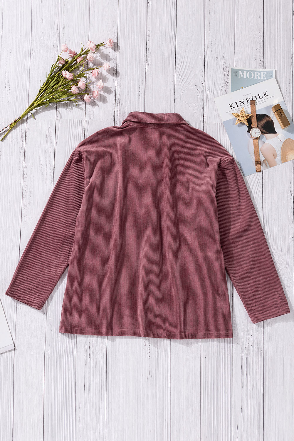 Veste texturée côtelée avec poches et boutons violets rouge vif