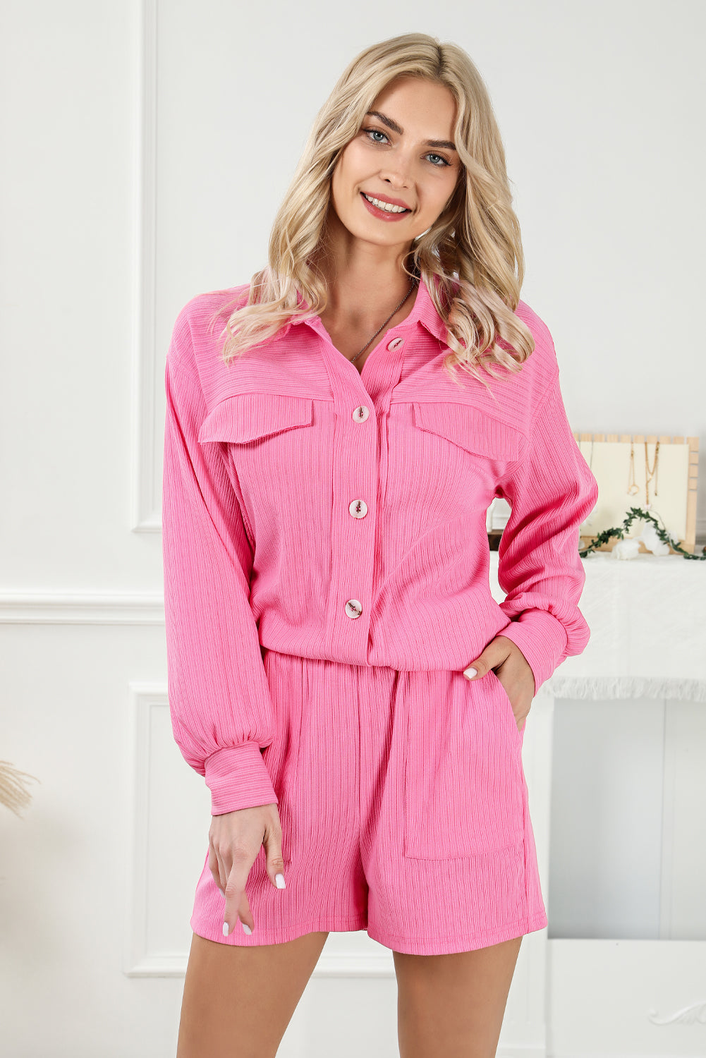 Set top e pantaloncini rosa con bottoni in maglia a coste