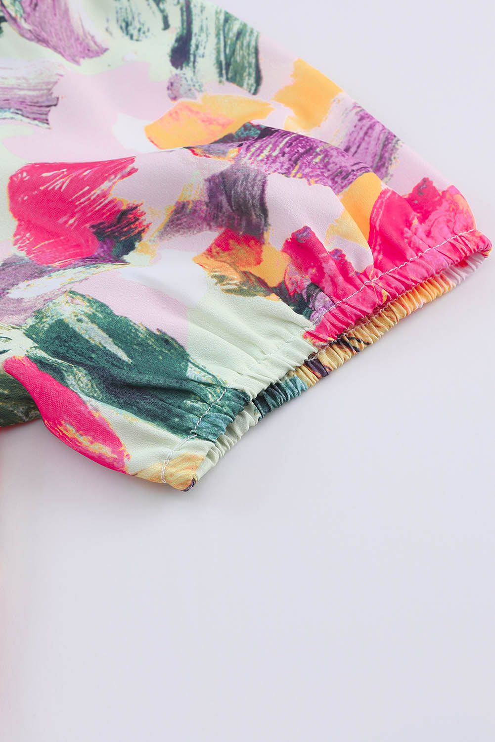 Večbarvna srajčna obleka s kratkimi rokavi in ​​cvetličnim vzorcem