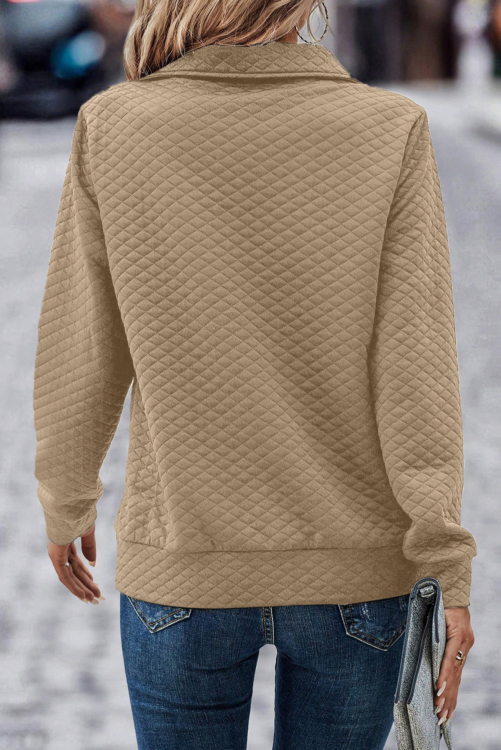 Hellkhakifarbenes, einfarbiges, gestepptes Pullover-Sweatshirt mit halbem Reißverschluss