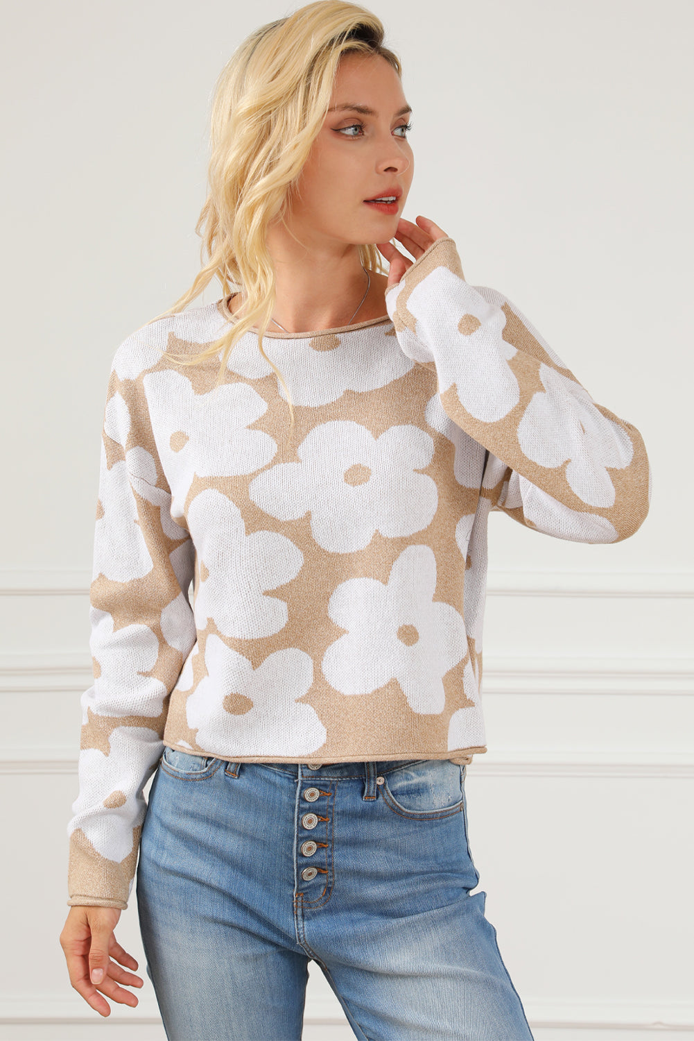 Skraćeni pulover s francuskim bež cvjetnim uzorkom