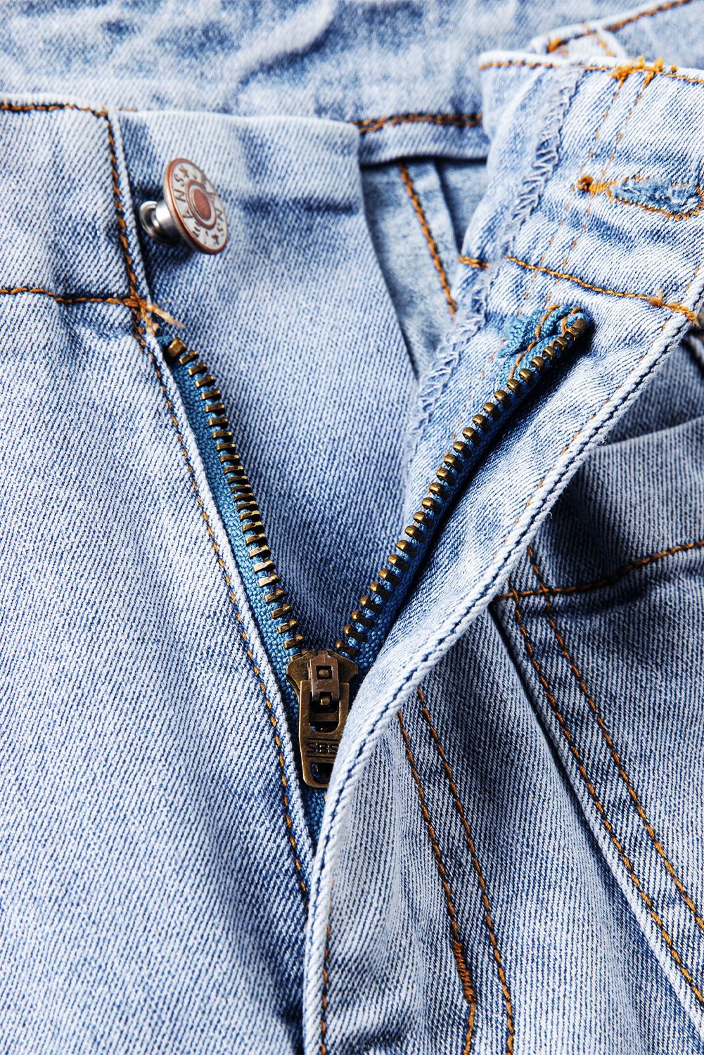 Kratke traperice Beau Blue Acid Wash s kontrastnim rubom i džepovima