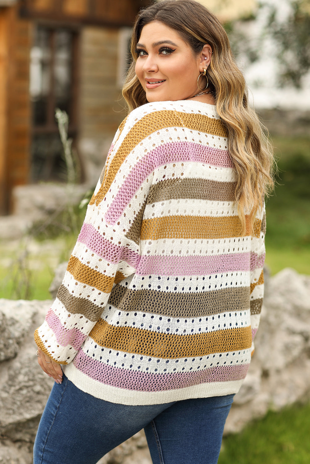 Pull ample tricoté évidé à rayures multicolores de grande taille
