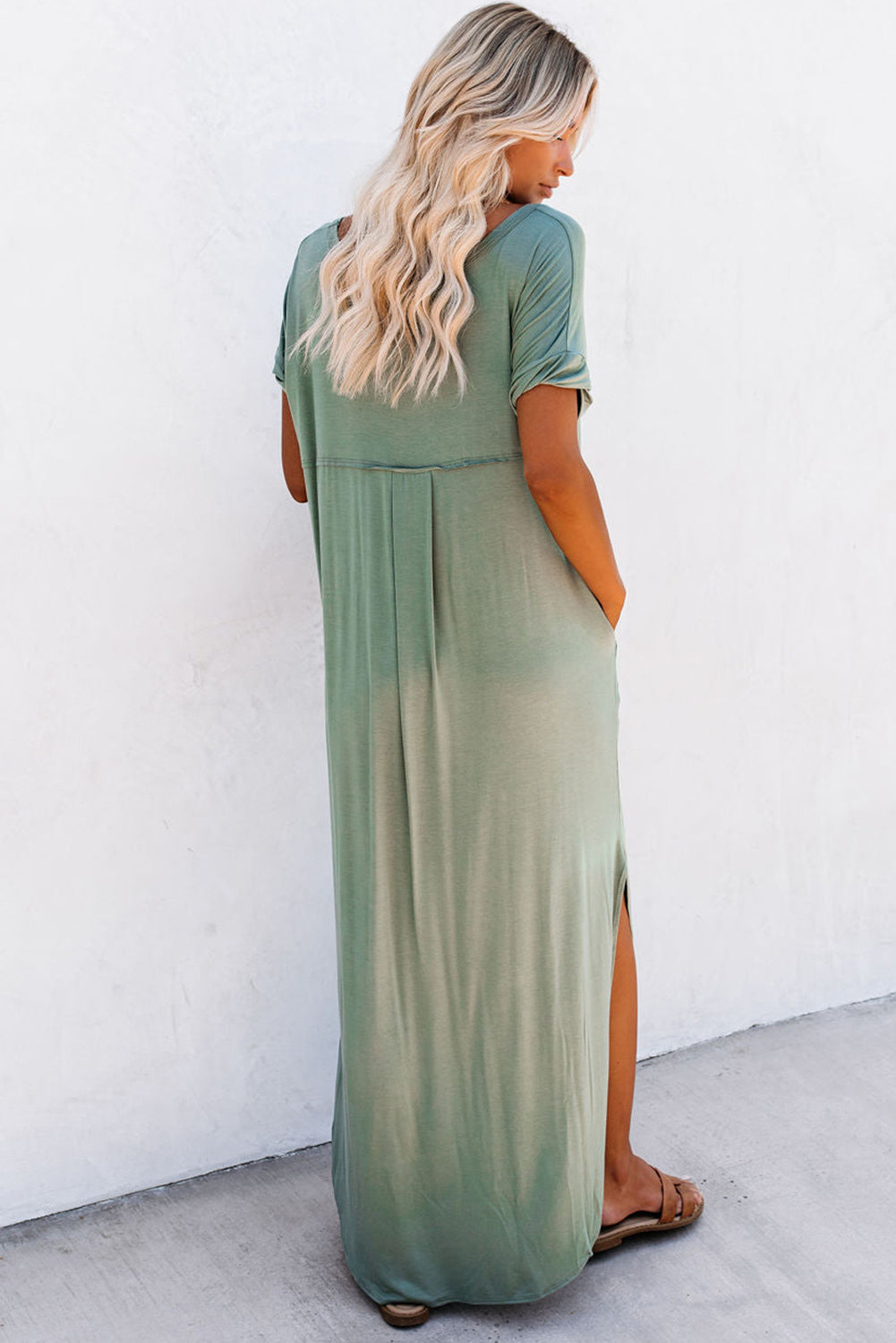 Abito maxi t-shirt con tasche nascoste con scollo a V verde erba