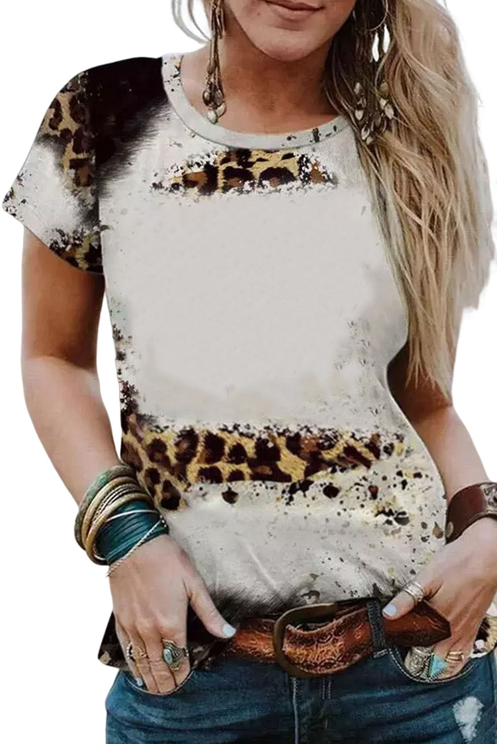 Izbijeljena majica kratkih rukava u obliku leoparda