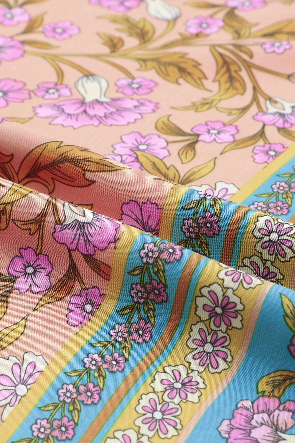 Robe longue à bretelles fines et corsage imprimé floral