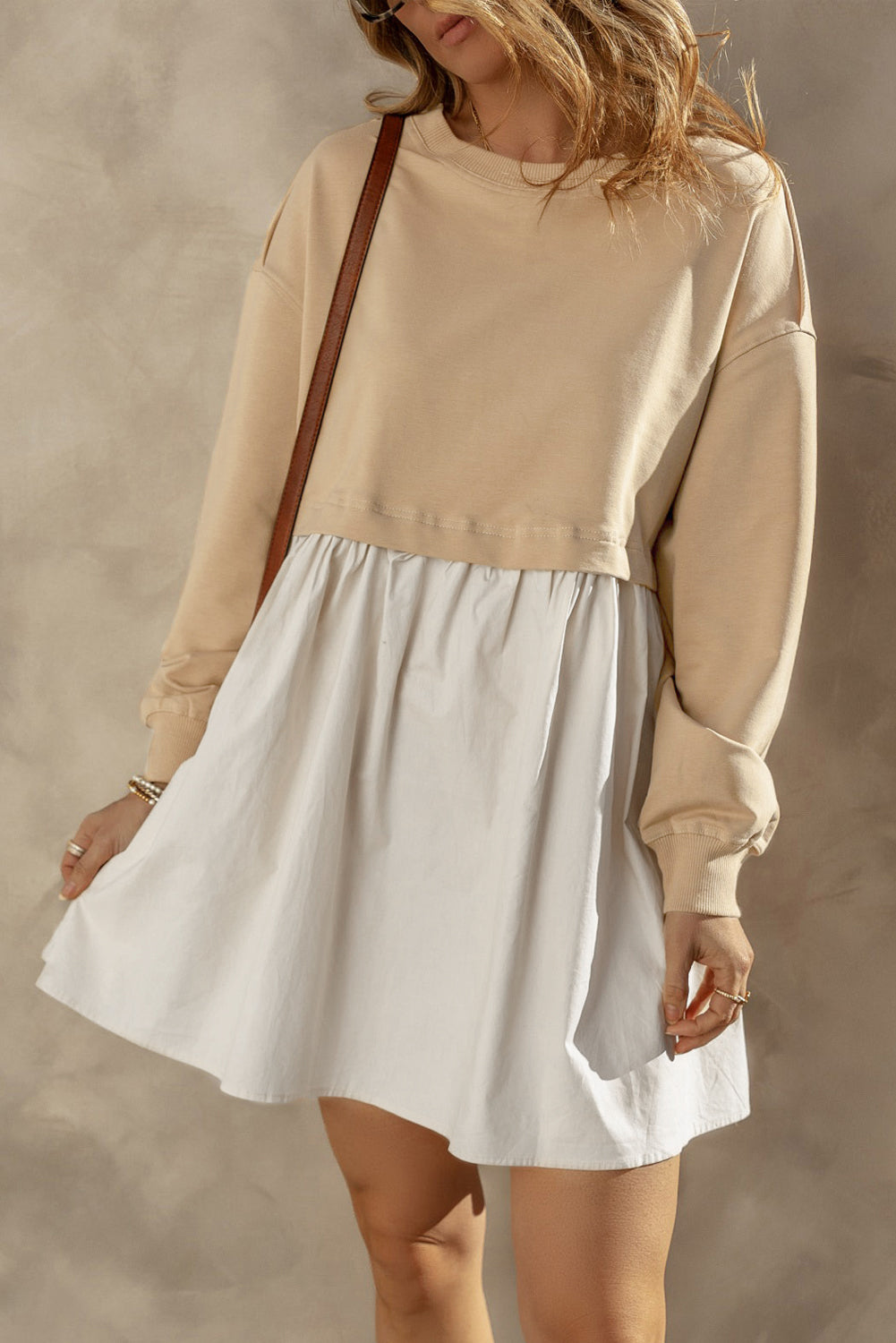 Mini-robe en popeline sweat-shirt kaki pâle