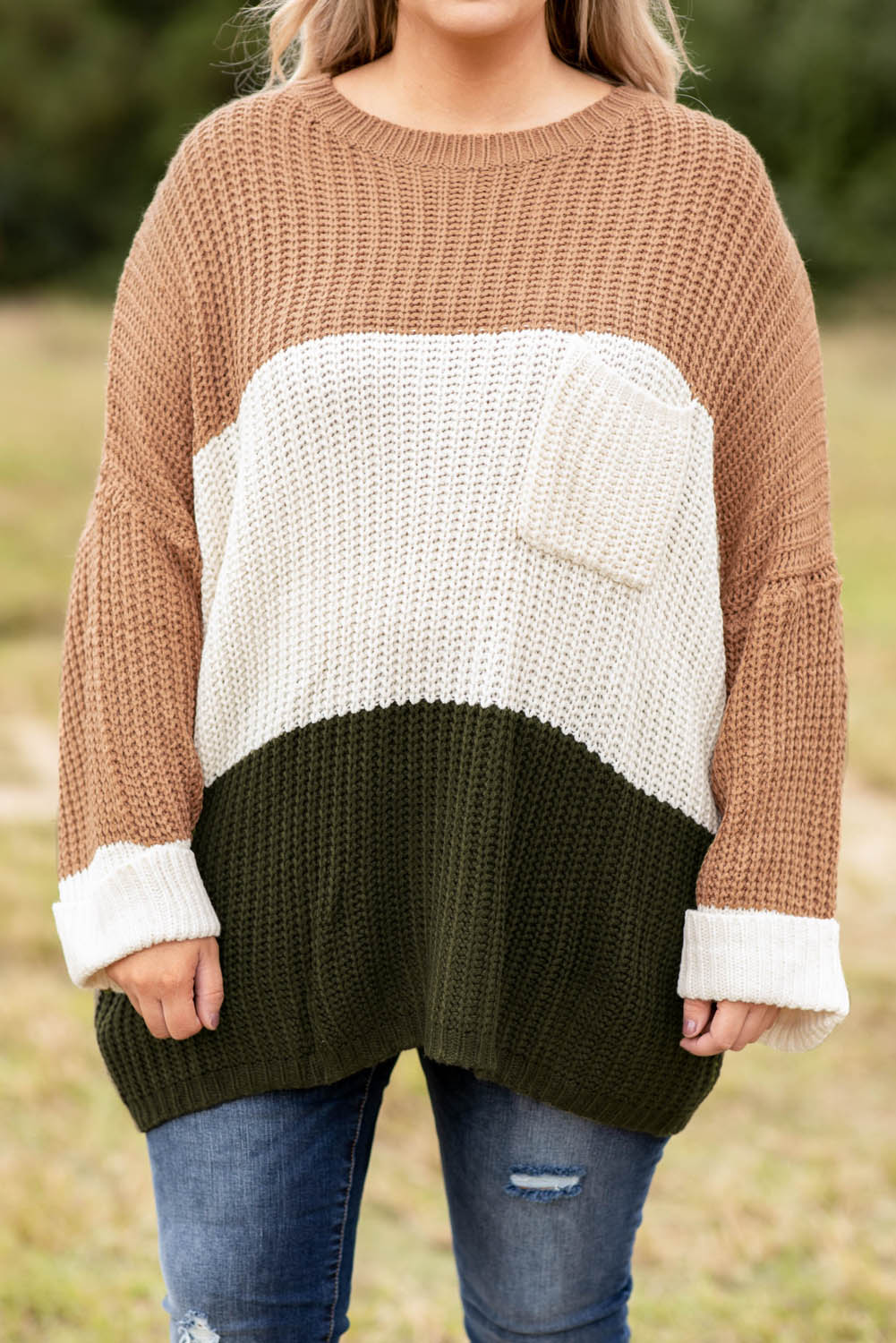 Velik pleten pulover velike velikosti kaki barvnih blokov