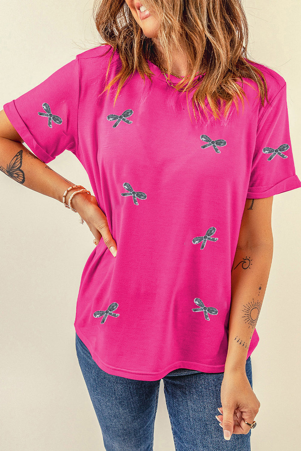 T-shirt stampata con fiocco casual rosa rossa