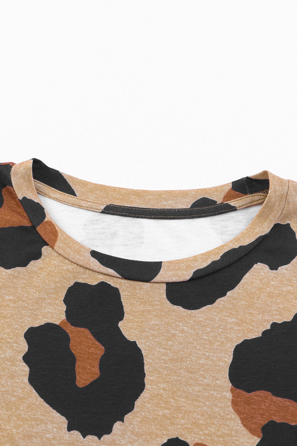Rjava ohlapna majica z leopardjim vzorcem za fante