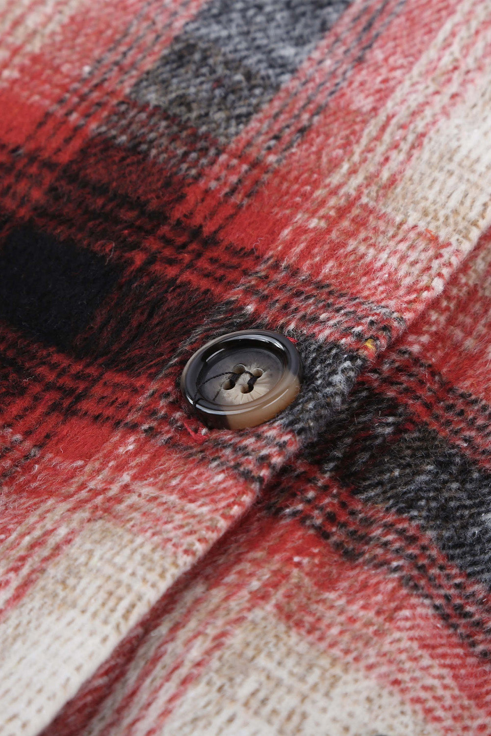 Manteau rouge ardent à col rabattu et poche à carreaux avec fermeture à bouton