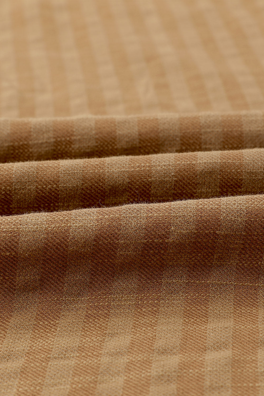 Prugasti plisirani kombinezon s džepovima širokih nogavica u boji cikorije kave