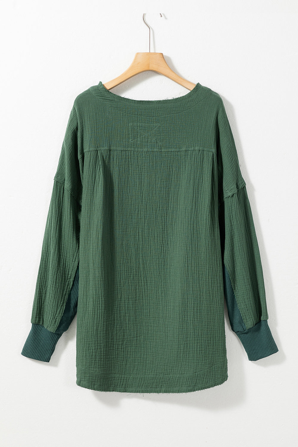 Chemisier ample texturé en tricot gaufré patchwork à col boutonné vert