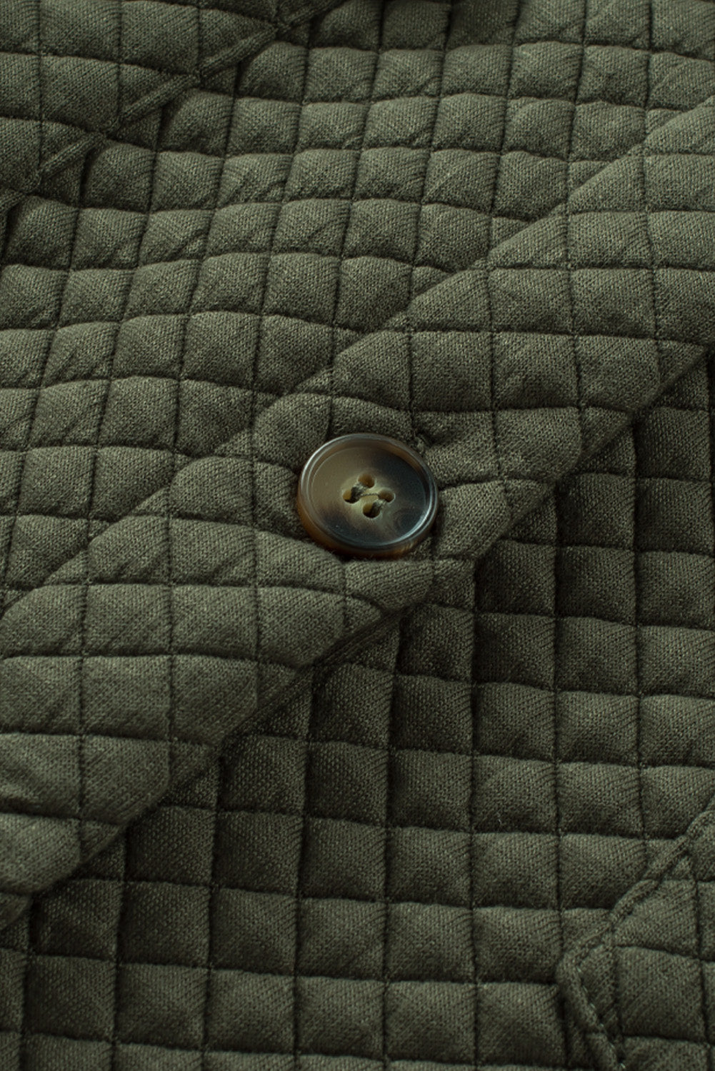 Zelena retro prošivena navlaka s preklopnim džepom i gumbima