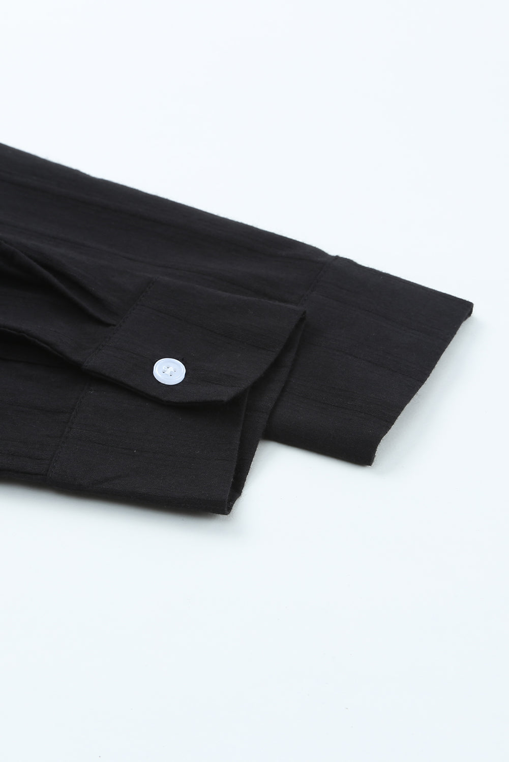 Camicia a maniche lunghe con tasca con bottoni testurizzata nera