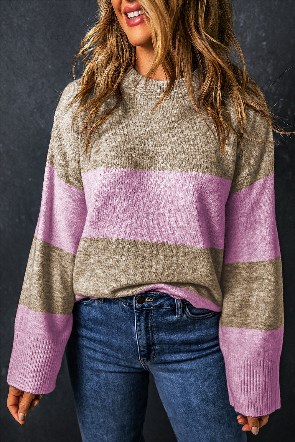 Farbblock-Pullover mit rosa Streifen, Rundhalsausschnitt und weiten Ärmeln