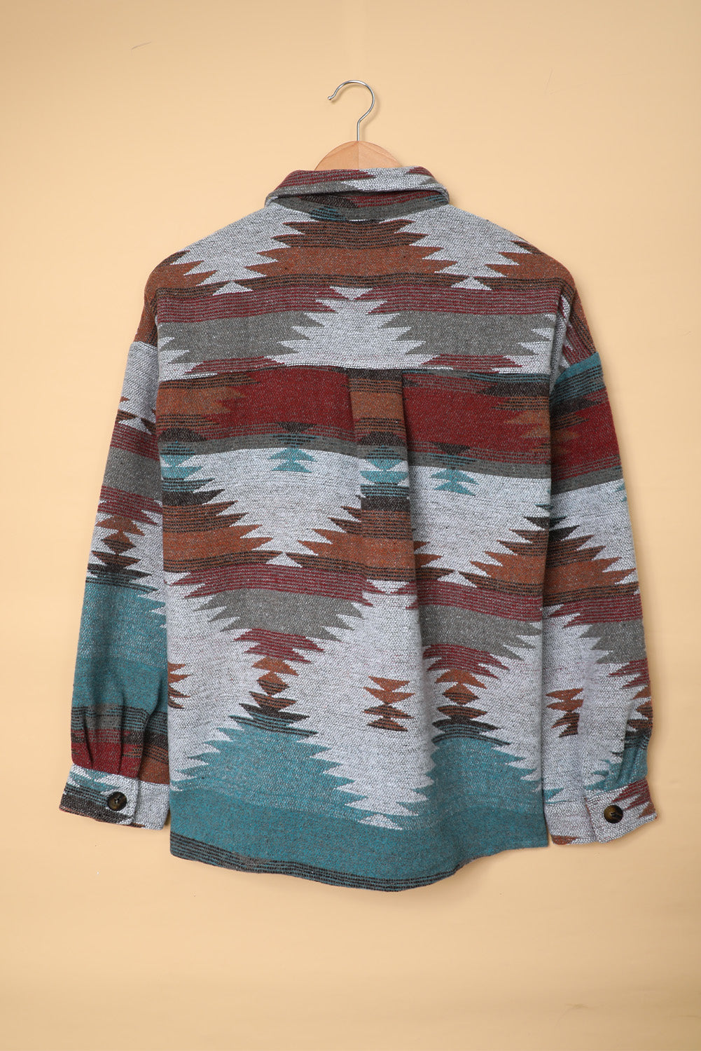 Košulja s višebojnim aztečkim printom na revere