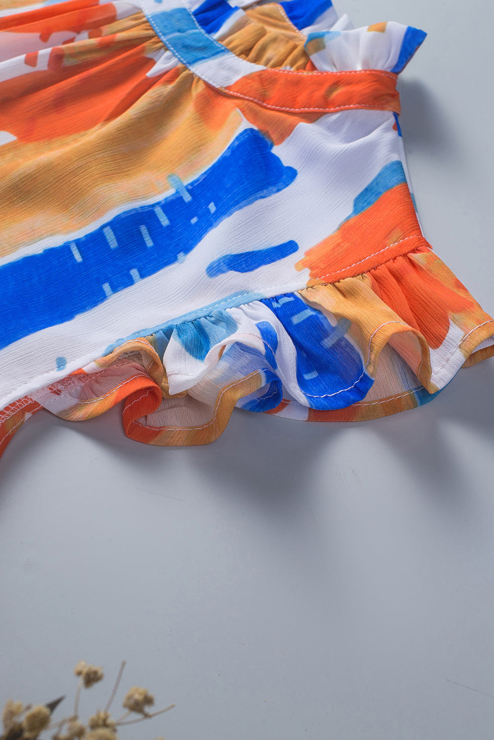 Canotta con maniche svolazzanti stampate multicolor con volant