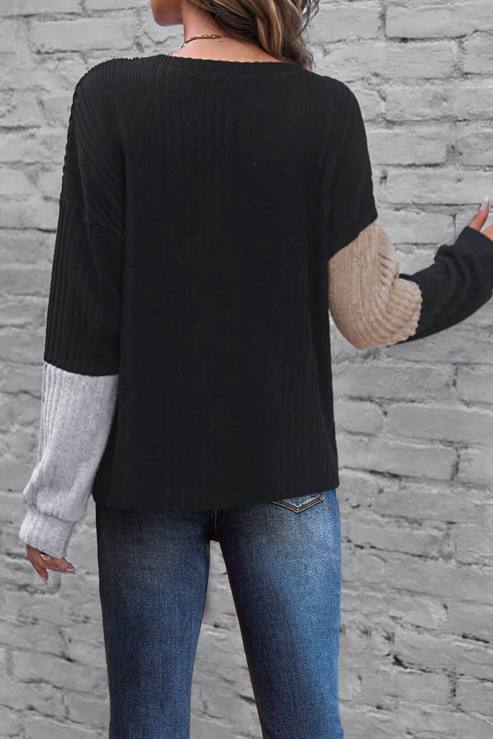 Haut en tricot texturé noir color block