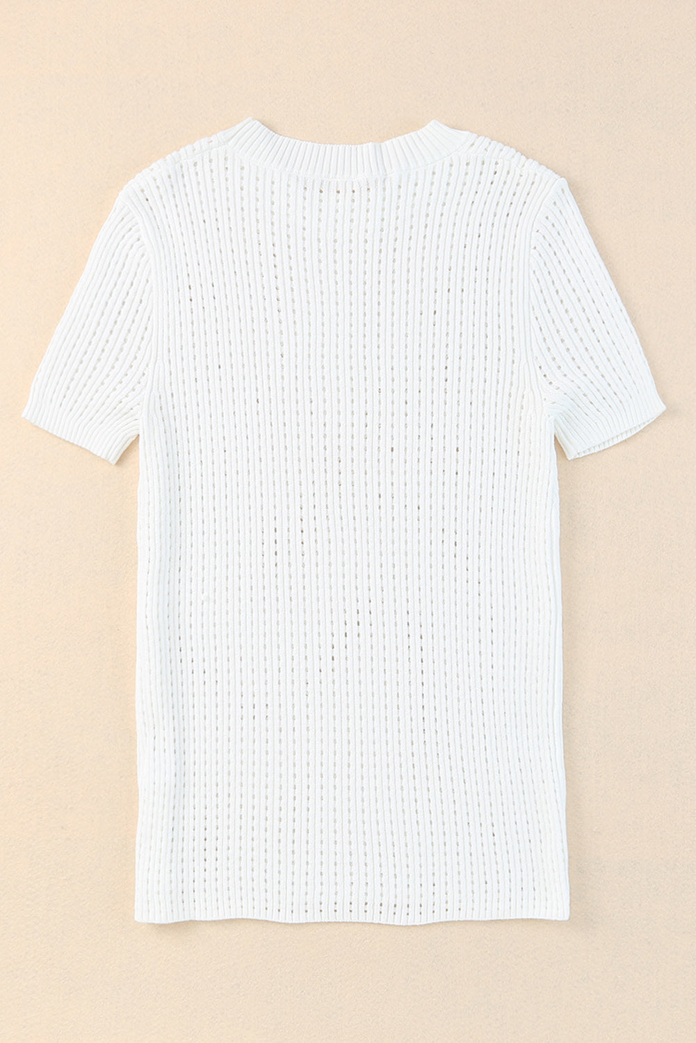 T-shirt bianca a maniche corte lavorata a maglia scavata