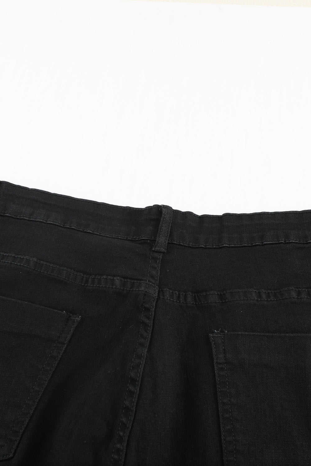 Vintage-Jeans mit weitem Bein in schwarzer Waschung