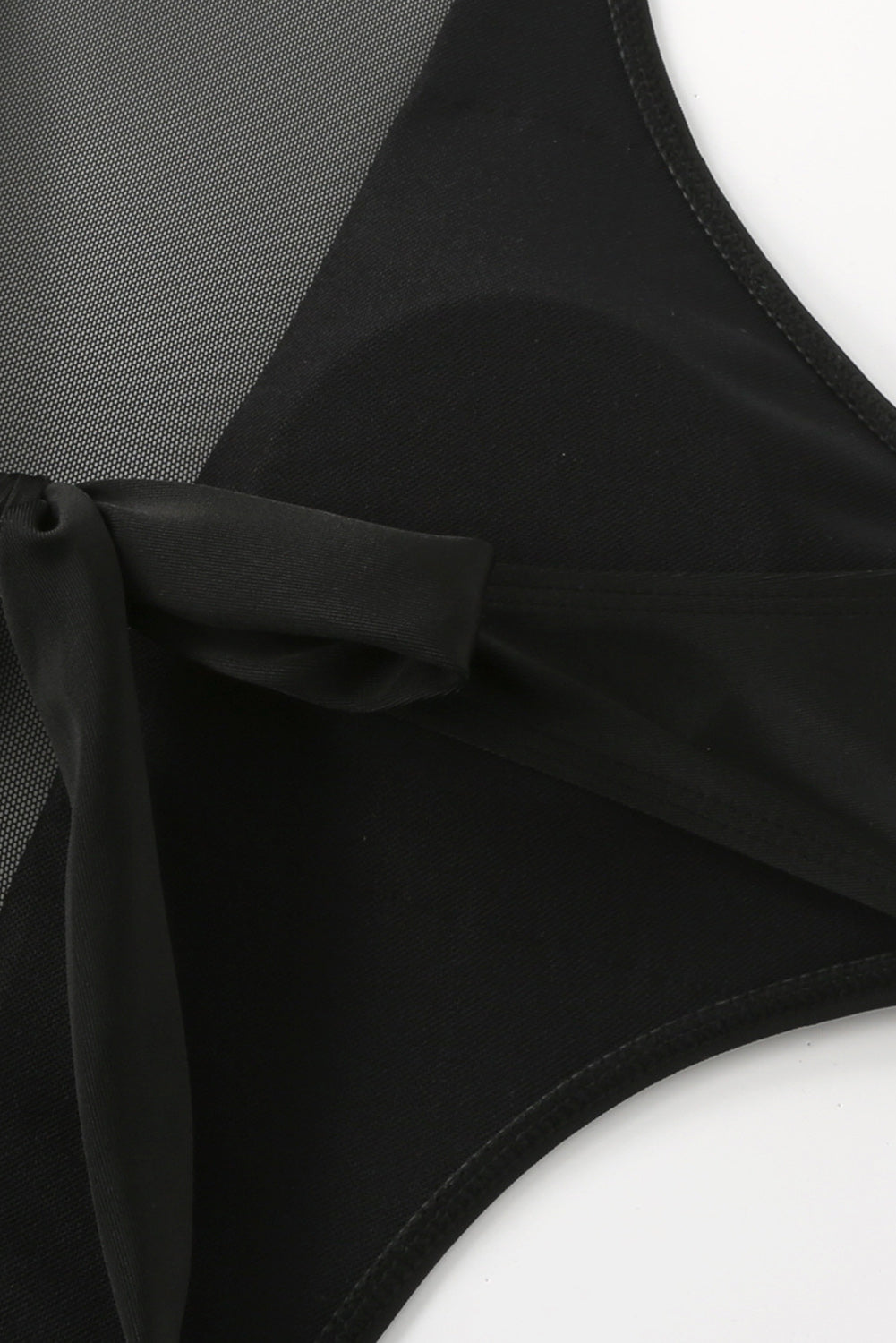Schwarzer Monokini-Badeanzug mit gerafftem Netzausschnitt und Kordelzug