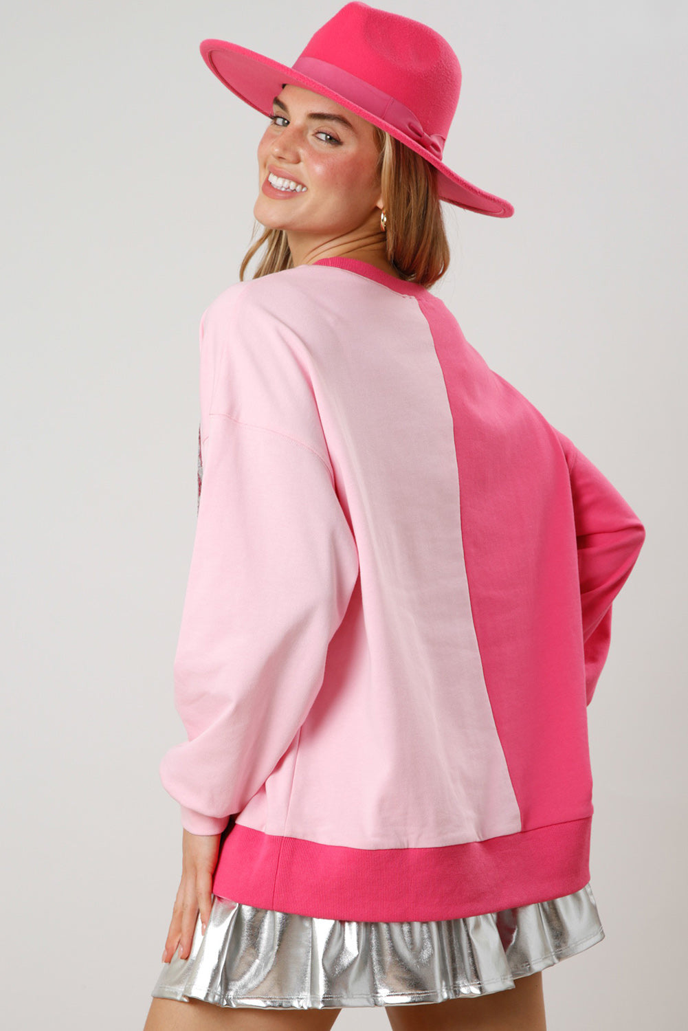 Sweatshirt mit Cowgirl-Stiefel-Grafik und Pailletten in Pink