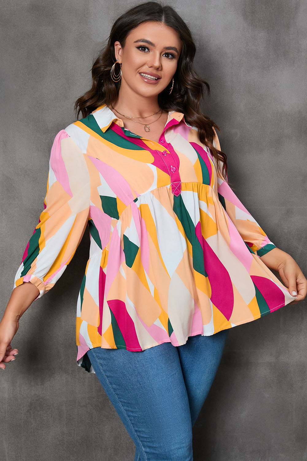 Lepršava bluza s narukvicom i rukavima s geometrijskim printom boje đumbira