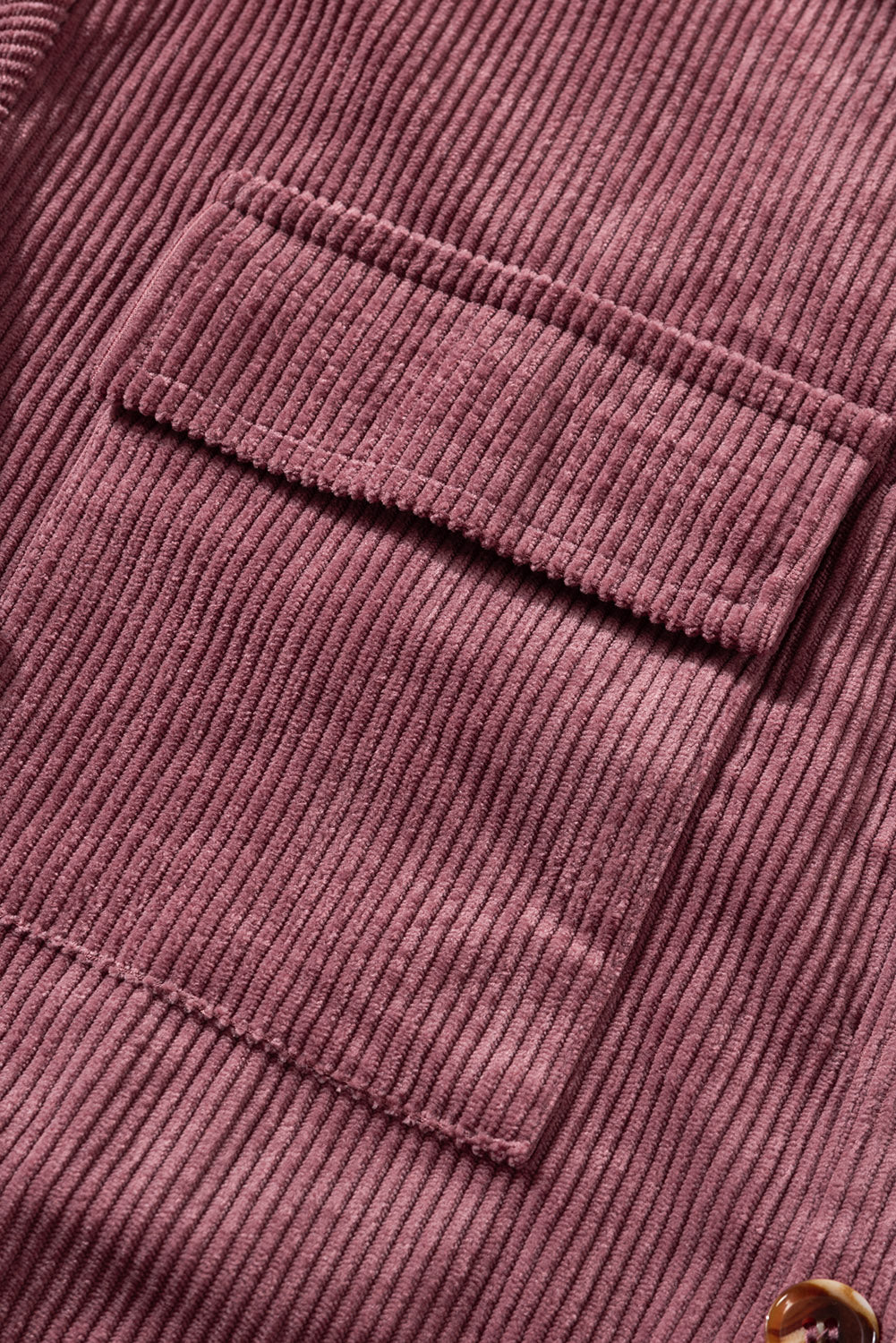 Lilafarbene, feuerrote, gerippte, strukturierte Hemdjacke mit Taschen und Knöpfen