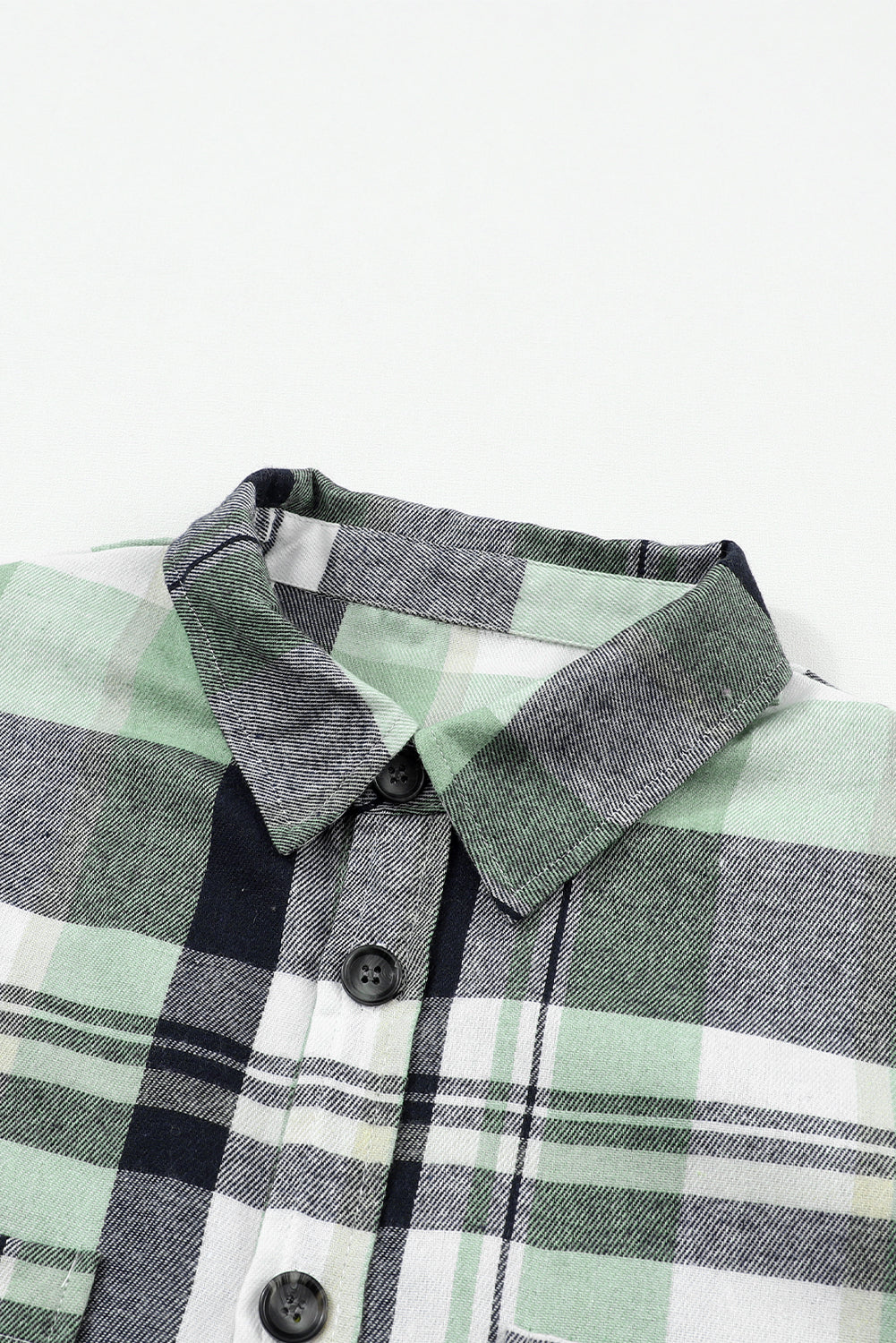 Camicia con taschino applicato a quadri scozzesi verdi