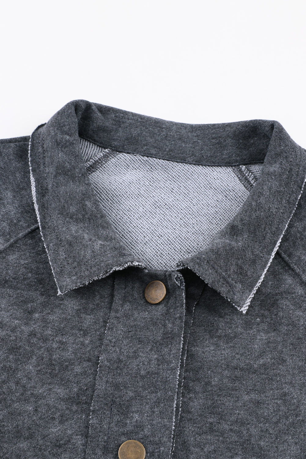 Graue Vintage-Jacke mit Knopfleiste und verwaschener Patte