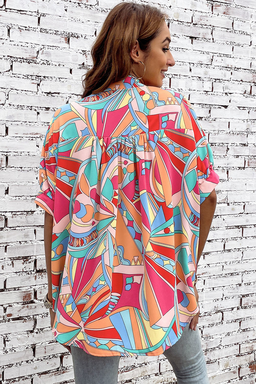 Široka košulja s polupuf rukavima s višebojnim printom apstraktne geometrije