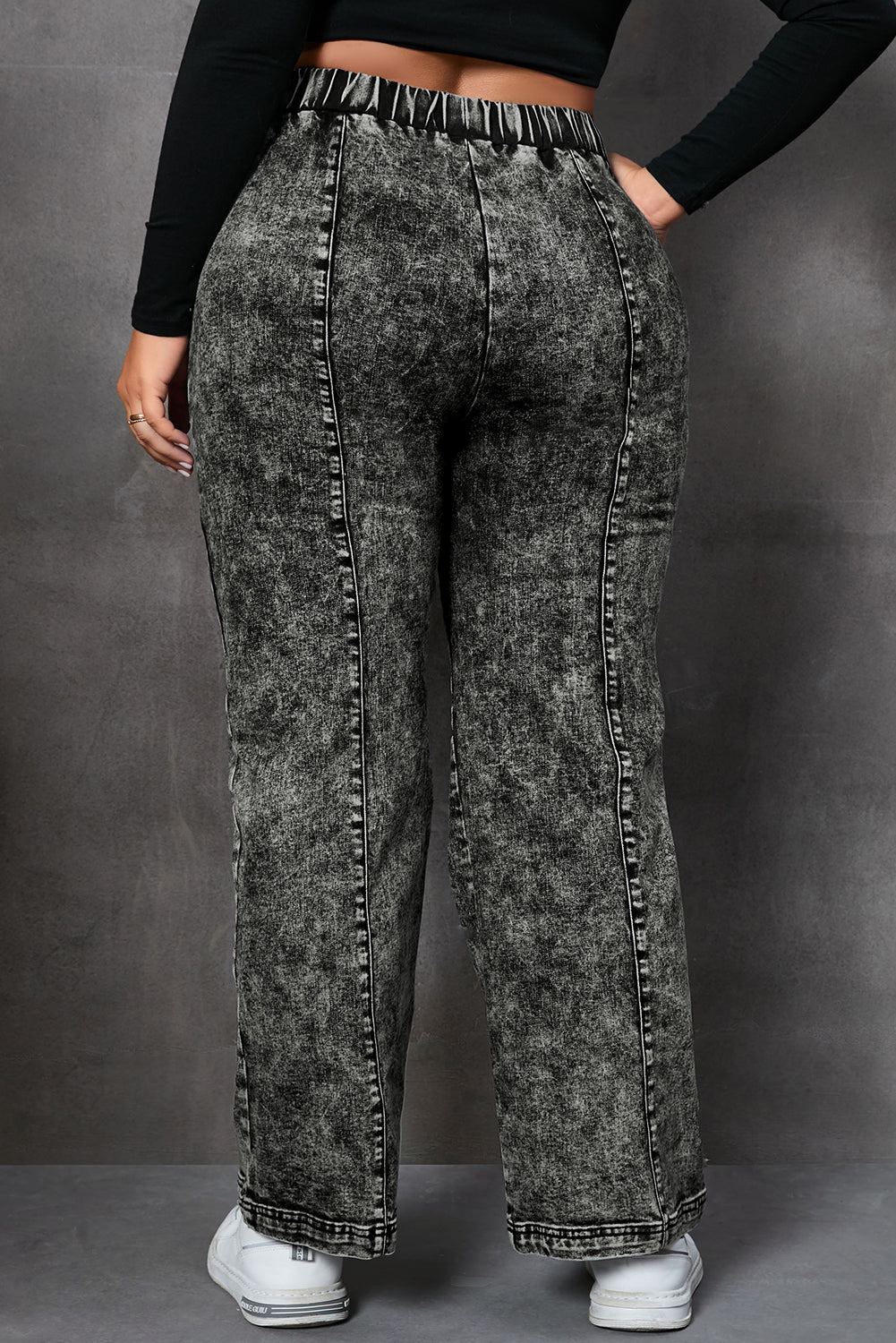Schwarze Plus-Size-Jeans mit weitem Bein und Batikmuster und Kordelzug