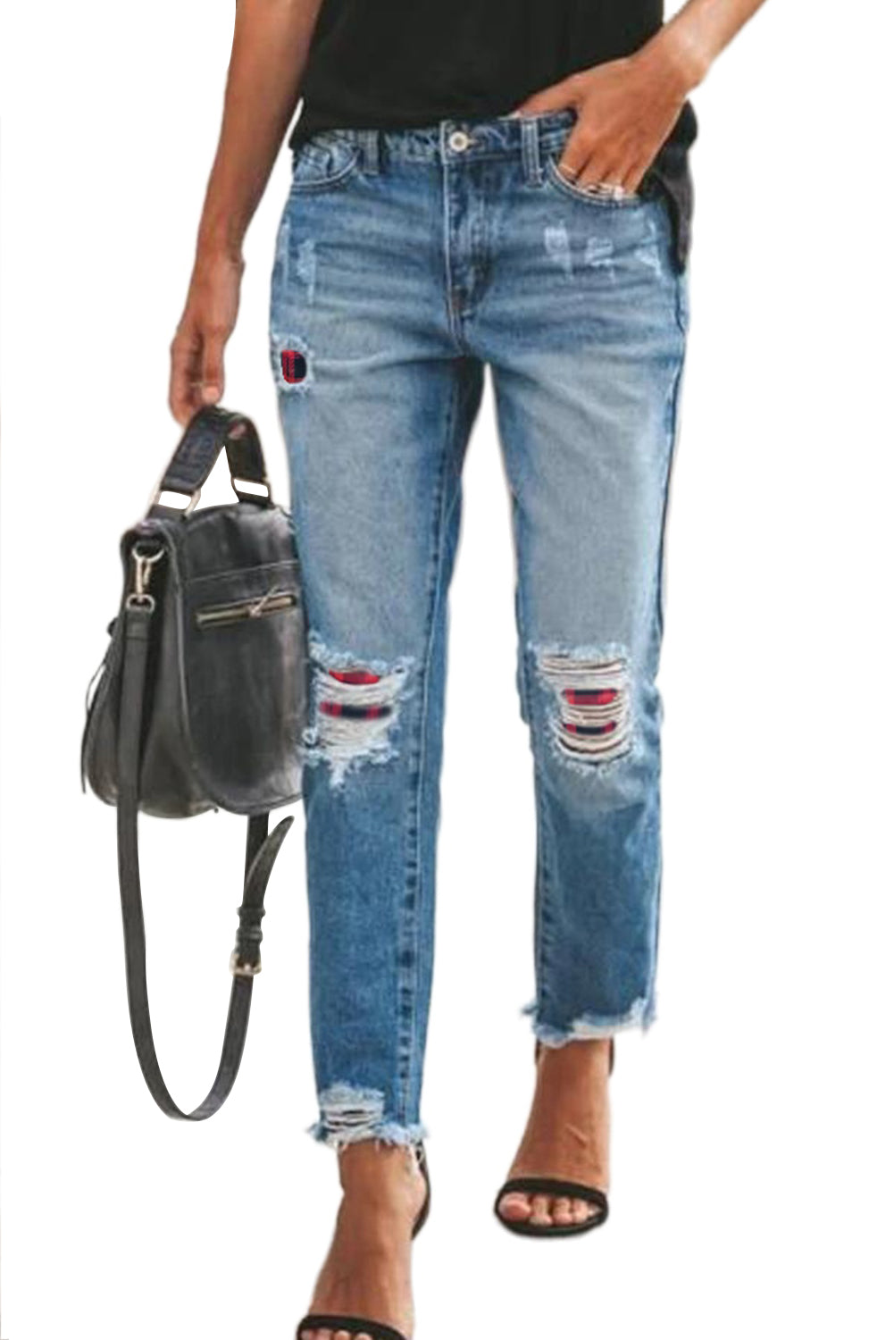 Karierte Patchwork-Jeans mit ausgehöhltem, ausgefranstem Saum und Rissen