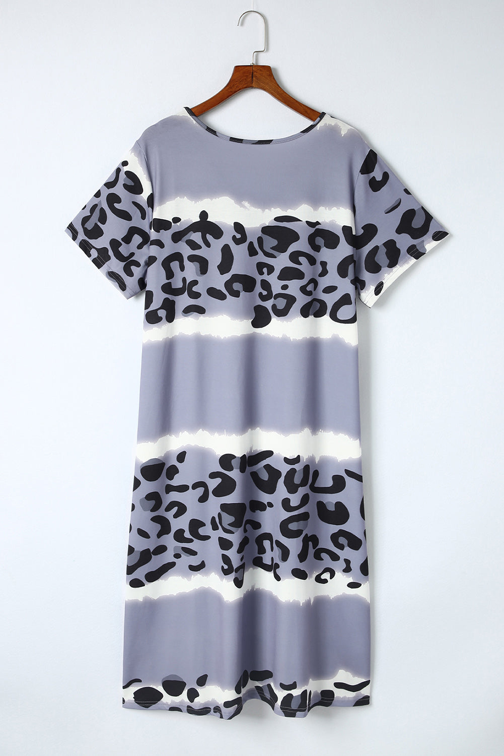 Leoparden-Farbblock-T-Shirt-Kleid mit V-Ausschnitt und Übergröße