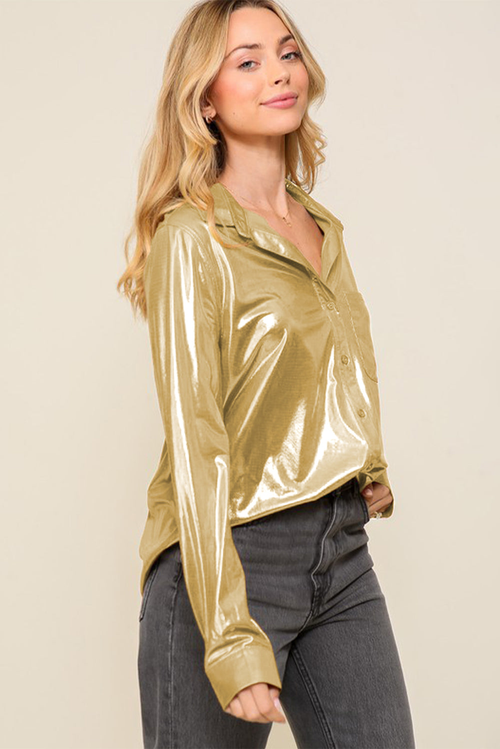 Hemd mit goldfarbener Metallic-Glanz-Brusttasche