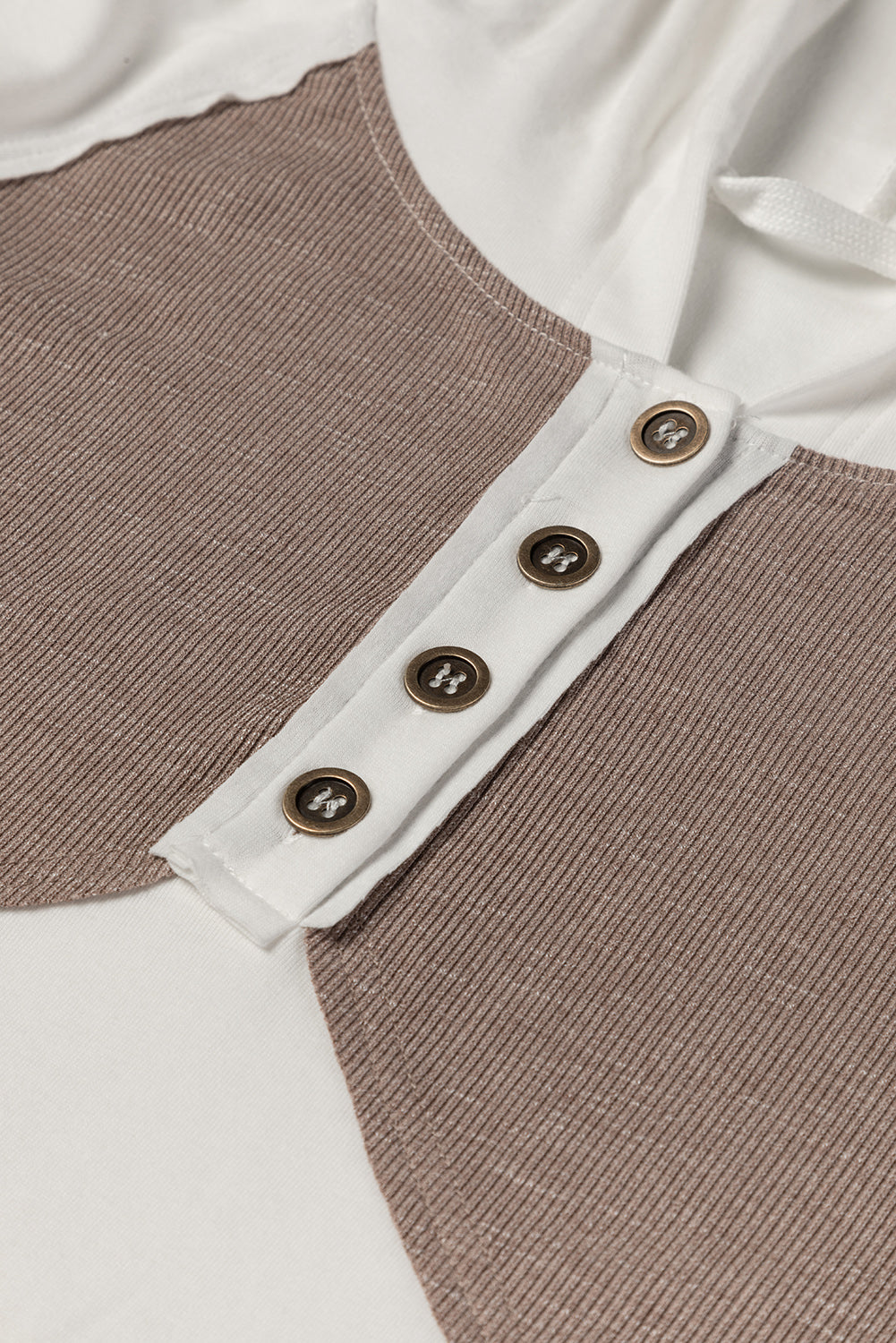 Višebojna majica s kapuljačom s kapuljačom u obliku klokana s džepnim gumbima