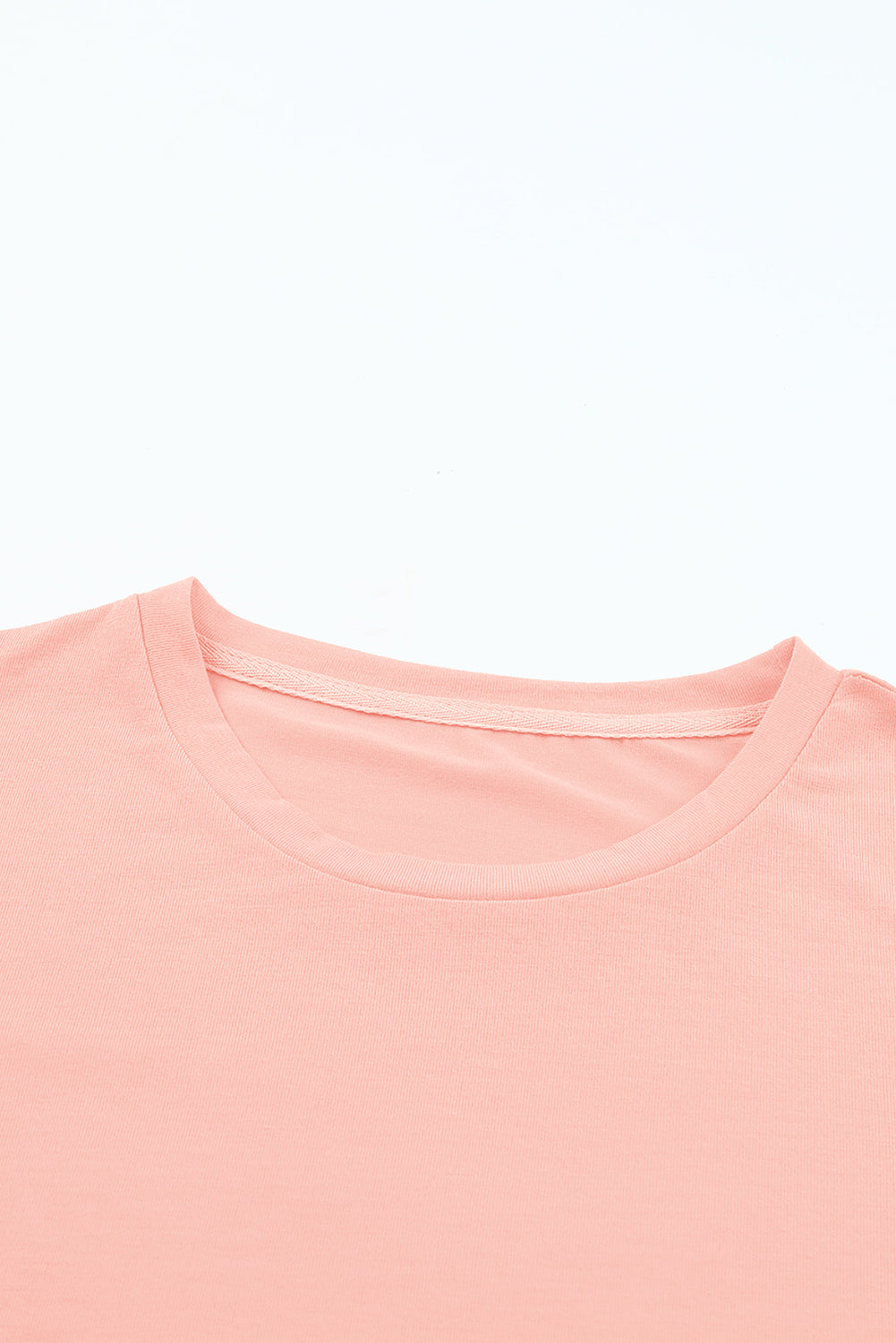 Rožnato rdeča navadna majica z okroglim izrezom za prosti čas