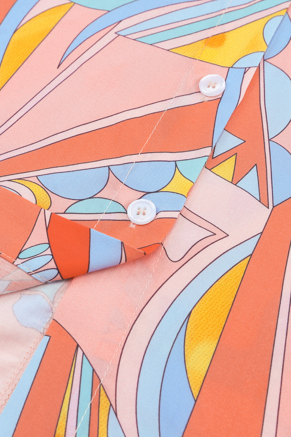 Mehrfarbiges, übergroßes Hemd mit abstraktem geometrischem Print