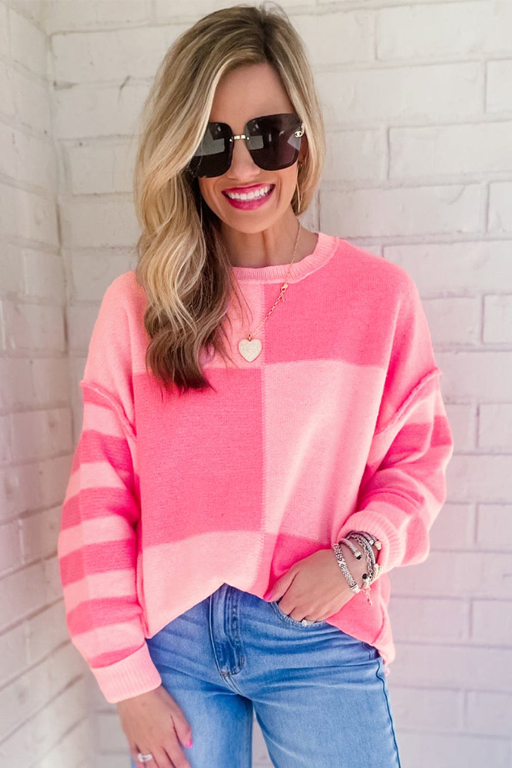 Rosa karierter Colorblock-gestreifter High-Low-Loose-Pullover