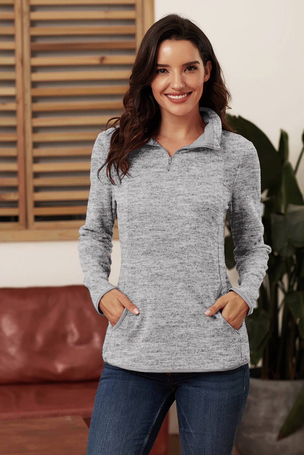Sweat-shirt gris à zip quart de longueur